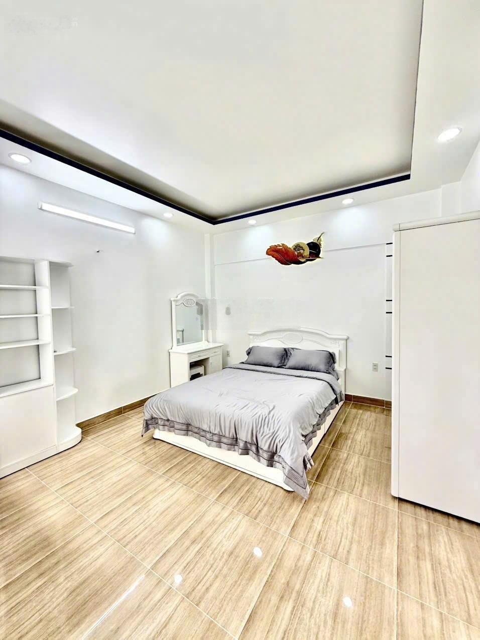 Bán nhà sổ hồng riêng full nội thất hẻm ô tô nguyễn bình, xã nhà bè