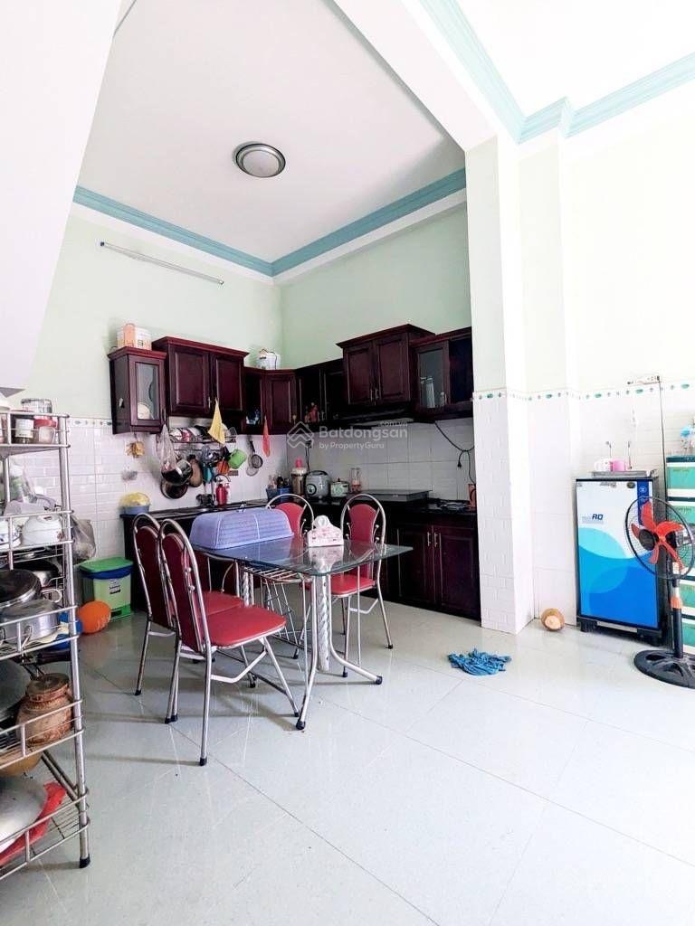 Nhà 3 tầng, đg oto tránh 74.4/92m (7.4x12), 7.8 tỷ, Gần Lã Xuân Oai, Thủ Đức (Q9 cũ)