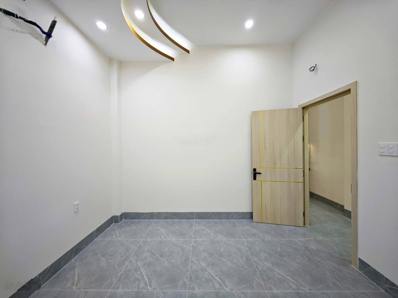 Căn nhà phố hiện đại nằm gần chợ 30 tháng 4 - Rạch Giá