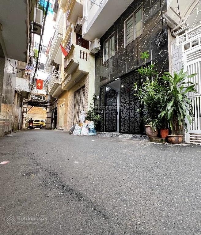 Khương Trung, Ngã Tư Sở. Ngõ Thông Ô Tô, kinh doanh, cách phố 15m, 5 tầng x Mt 3.5m. Giá 11,9 tỷ.