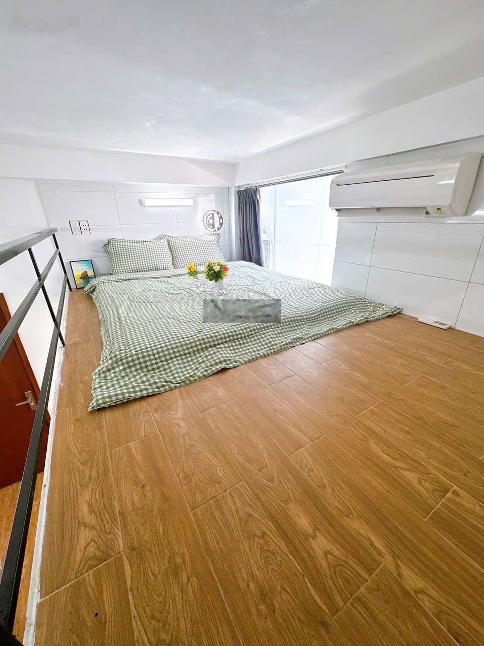 Phòng gác thoáng, máy giặt riêng, cửa sổ trời lớn tại Phú Nhuận, tiện đi Tân Bình, Bình Thạnh