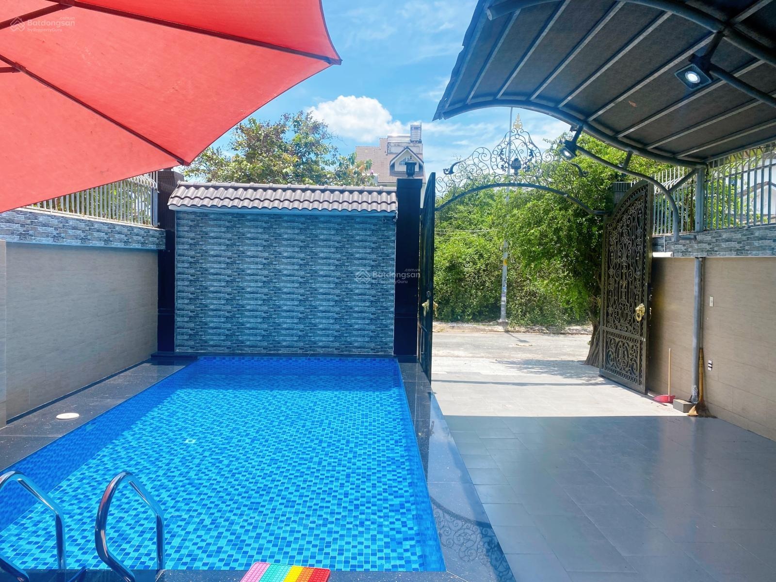 Cần bán lô đất 6*24, giá 11.5 tỉ, đất ngay Liên Phường gần Global City. LH 0932004566