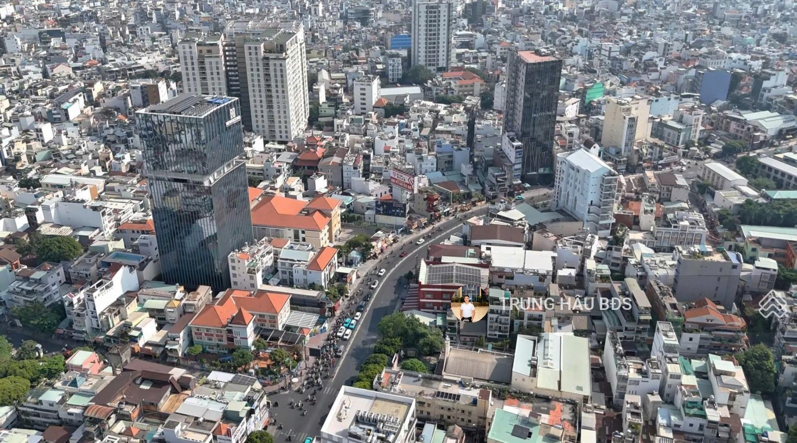 Siêu phẩm MT Phan Đăng Lưu PN - DT 15 x 42m. CN 625m2. CTXD 2 hầm - 12 tầng - giá 130 tỷ