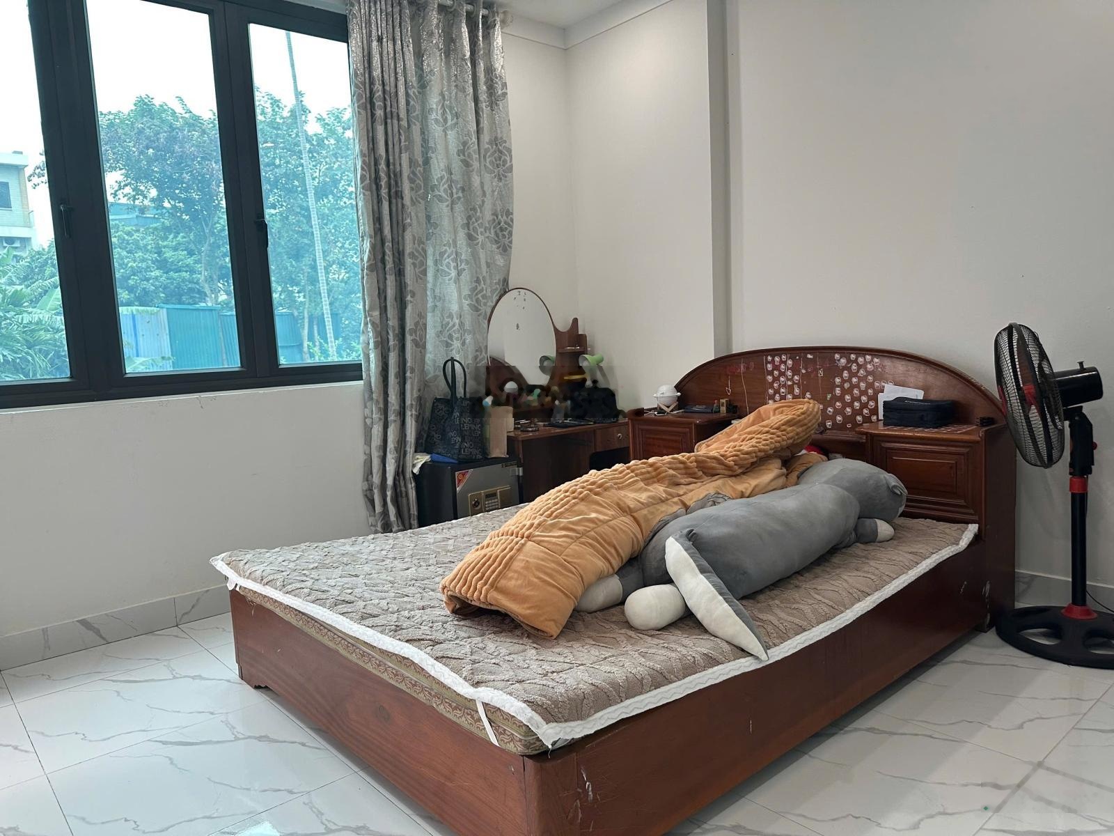 Cực nóng. Chỉ nhỉnh 5,5 tỷ sở hữu nhà 4 tầng đẹp mới cứng 45m Phúc Thọ, sát Vin Cổ Loa, Cầu Tứ Liên