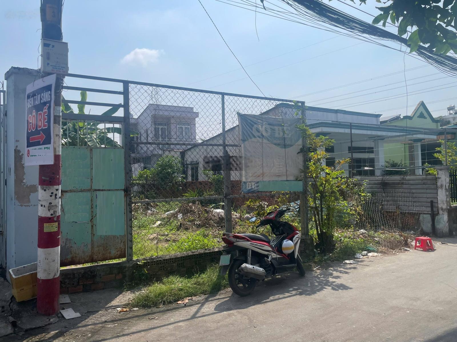 Bán 526m2 đất - Giá 60 triệu/m2 - Cách Đỗ Xuân Hợp (Cầu Nam Lý) 350m, đường nhựa 6m. Chia được 2 lô