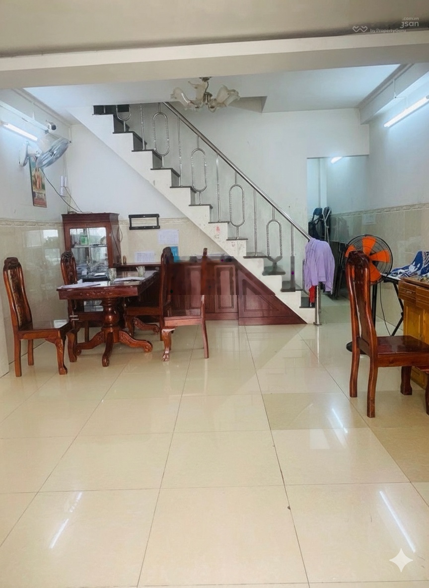 Bán nhà riêng tại Phạm Thế Hiển, 4,4 tỷ, 46m2, giá siêu hời chỉ với 3PN, 2WC, 2 tầng