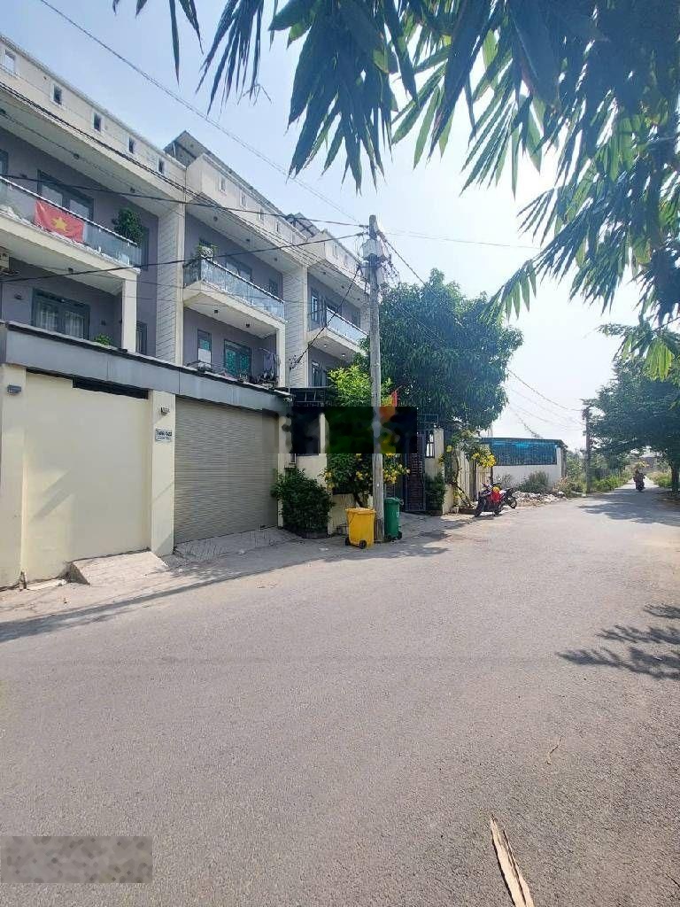 Bán nhà 3 tầng đường Thạnh Xuân 13, Phường Thạnh Xuân, Q12, dt 172m2 (5,5*30) giá 9,5tỷ đường 5m