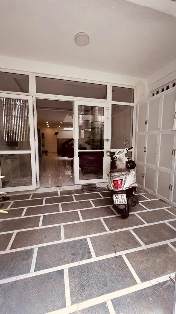 Giảm nhanh 1.1 tỷ nhà lớn hiếm có 73m2 gần sân bay Tân Sơn Nhất. Giá thấp nhất thị trường