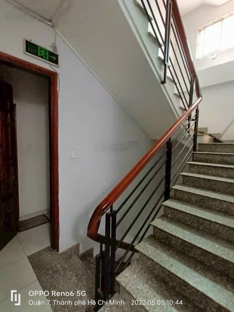 Hàng hiếm tại bán gấp nhà riêng 24,5 tỷ, 140m2, 7 tầng, 16PN, 16WC ở Hoàng Quốc Việt, Q7, HCM