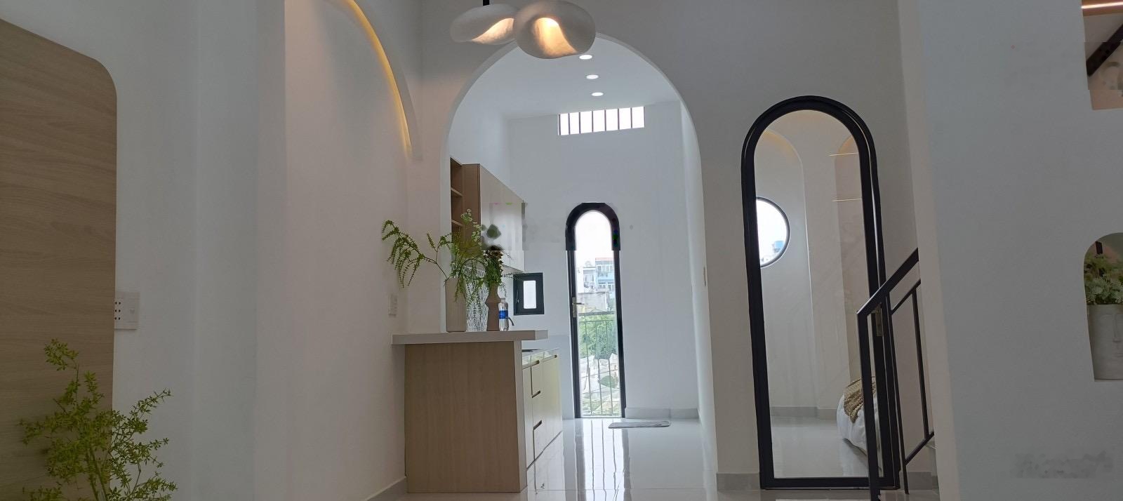 Nhà mới ở ngay HXH Hồ Ngọc Lãm 2 tầng ngang 5m dài 15m, 3pn 2wc. Thiết kế hiện đại. SHR chỉ 3,899tỷ