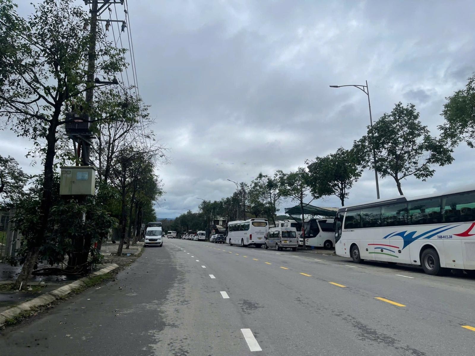 Lô góc 2 mặt kiệt 137m2 có 120m2 đất ở gần tái định cư trên hòa ninh