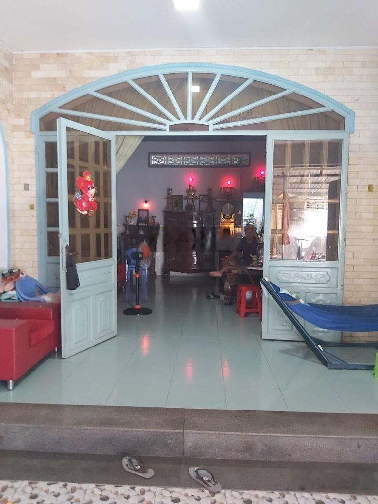 Bán nhà đường Trương Văn Thành - Hiệp Phú 100m2 full thổ cư giá 6 tỷ 1