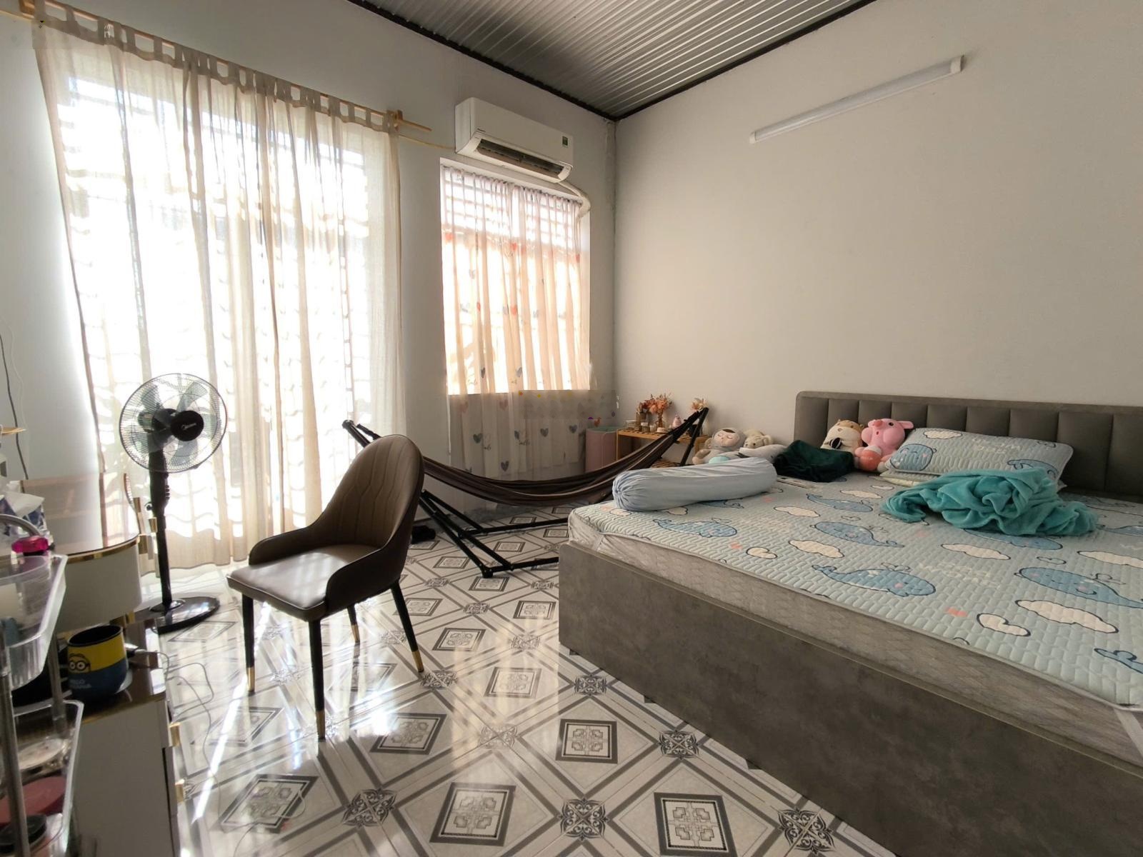 Nhà 2 Tầng - DT: 8x18 - Đường Xe Tải - Ngay Ngã Tư - Nguyễn Văn Bứa - QL22 - Chợ Đầu Mối Hóc Môn.