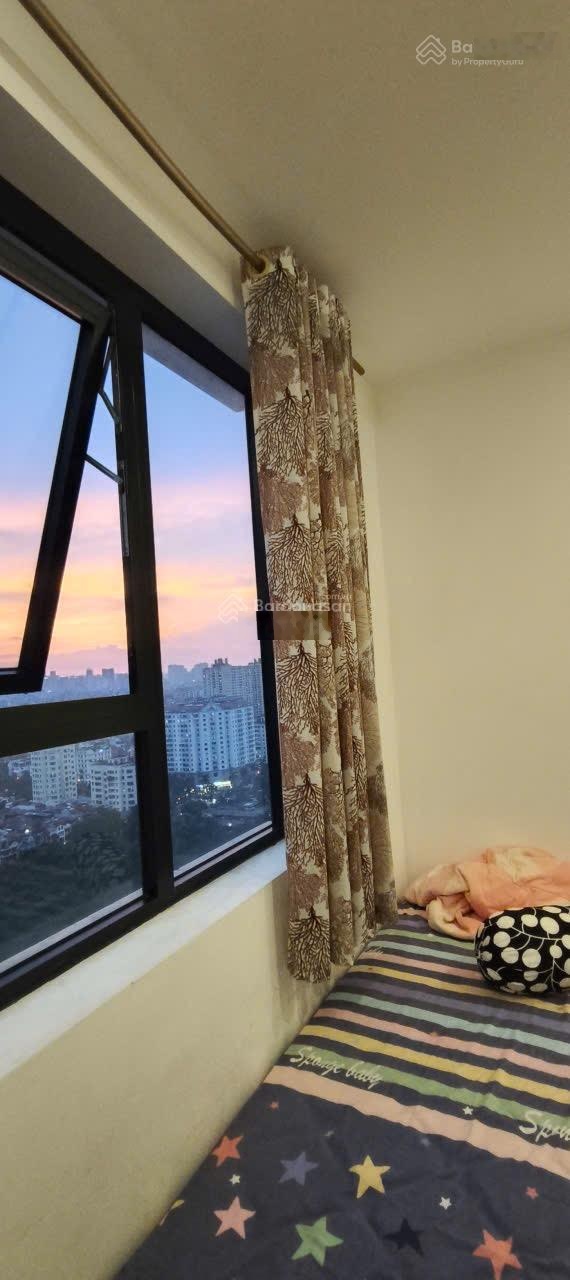 Căn 2pn view hồ linh đàm tầng cao full nội thất