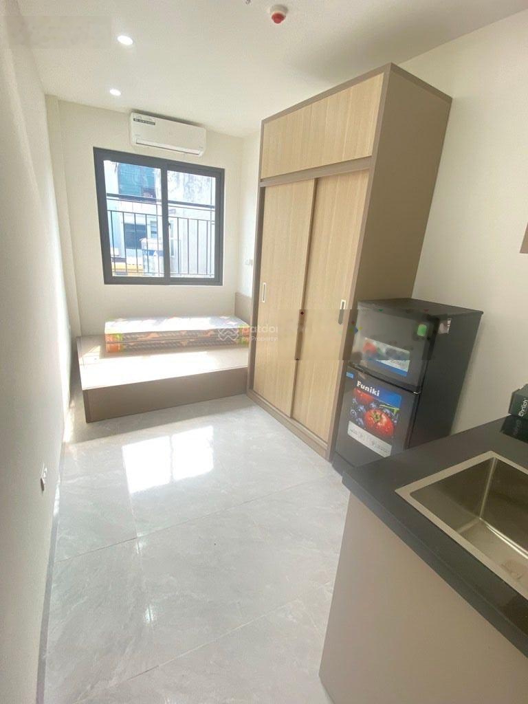 Hiếm! chdv đại la 40m, lô góc, thang máy, 7 phòng, dòng tiền 500tr/năm, 12,9 tỷ