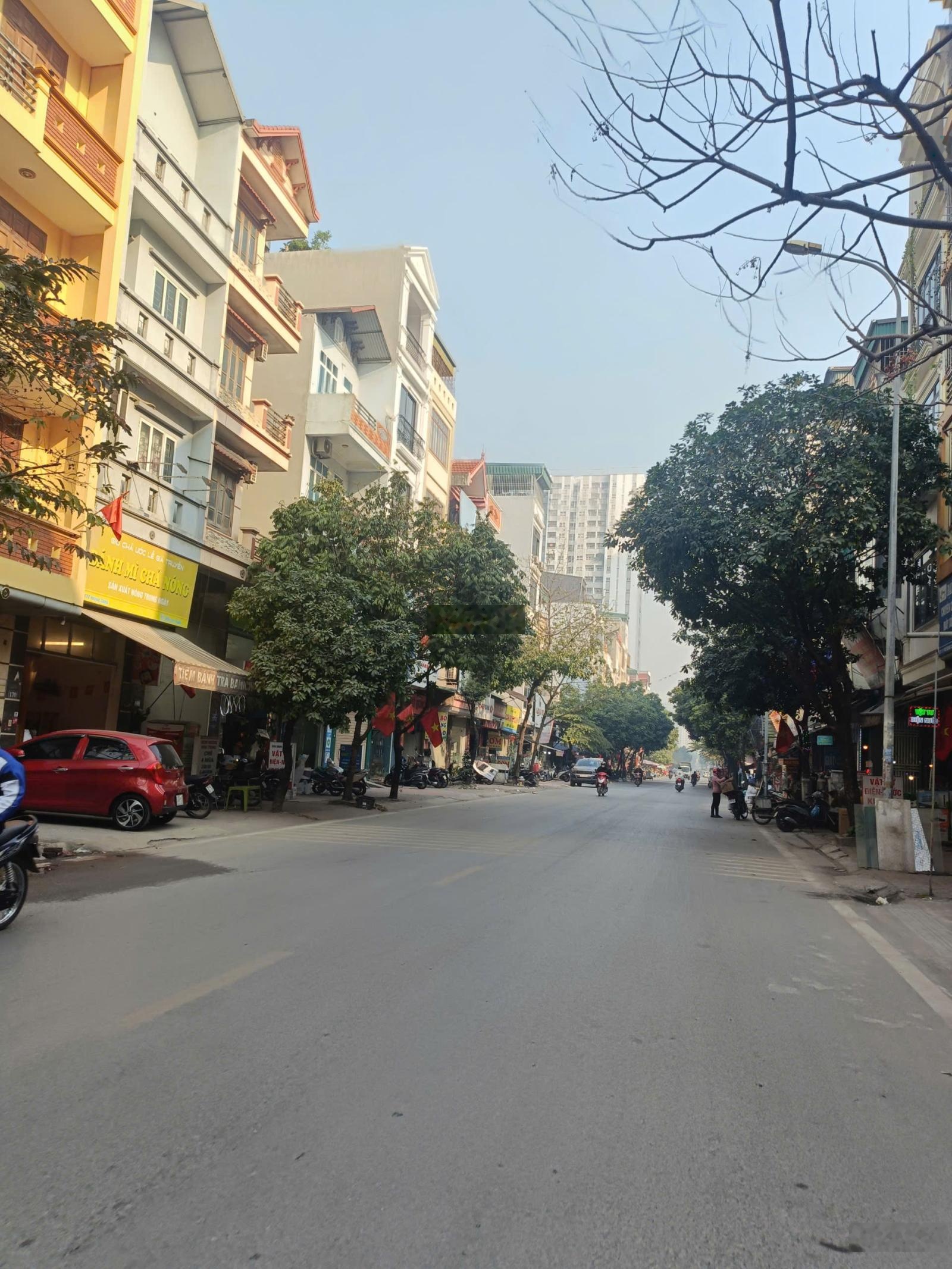 Chính chủ bán mặt phố hoàng công 60m2 kinh doanh sầm uất