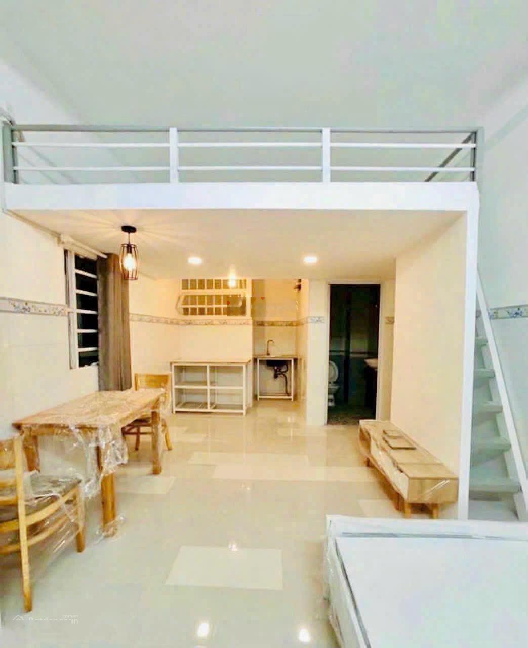 Q2 cũ, một BĐS 144m2, 3 tầng, 9 phòng làm CHDV, đang thu về 45tr/t, khu đông dân cư