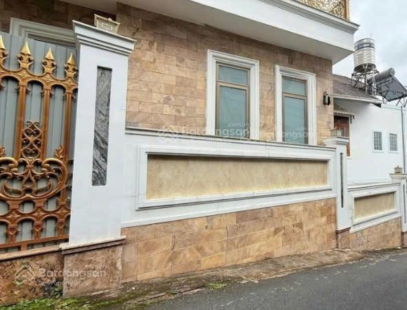 Chủ ở nước ngoài về vn cần bán lô đất trung tâm yersin 421m2 ngang 20m đường oto lớn 19 tỷ