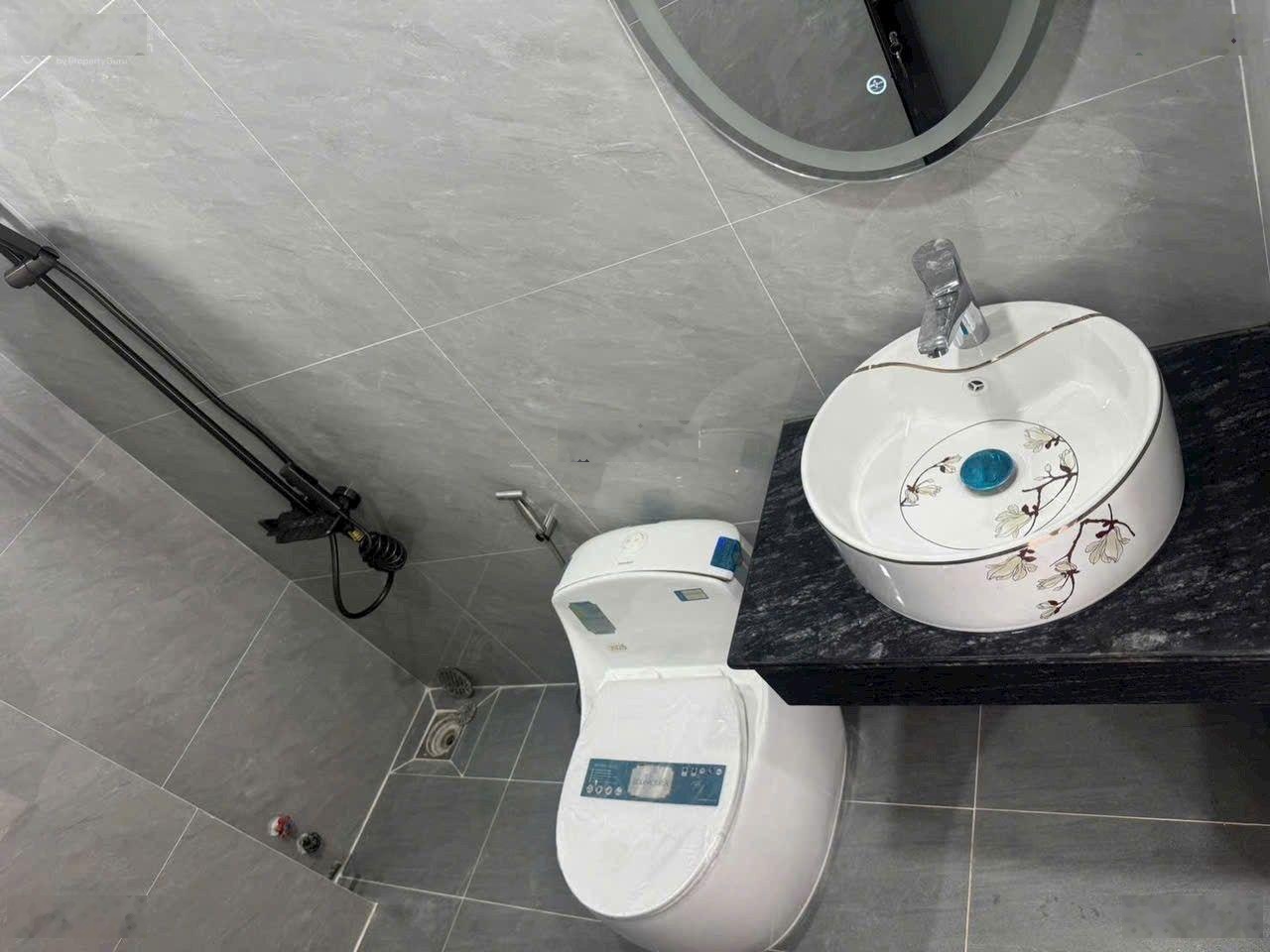 Em bán căn nhà khu vip bên sông hiệp bình chánh