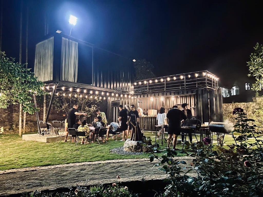 Khu nghỉ dưỡng khép kín bên hồ, núi sau lưng, tiền về phía trước.Vừa an cư hưởng thụ,tạo dòng tiền