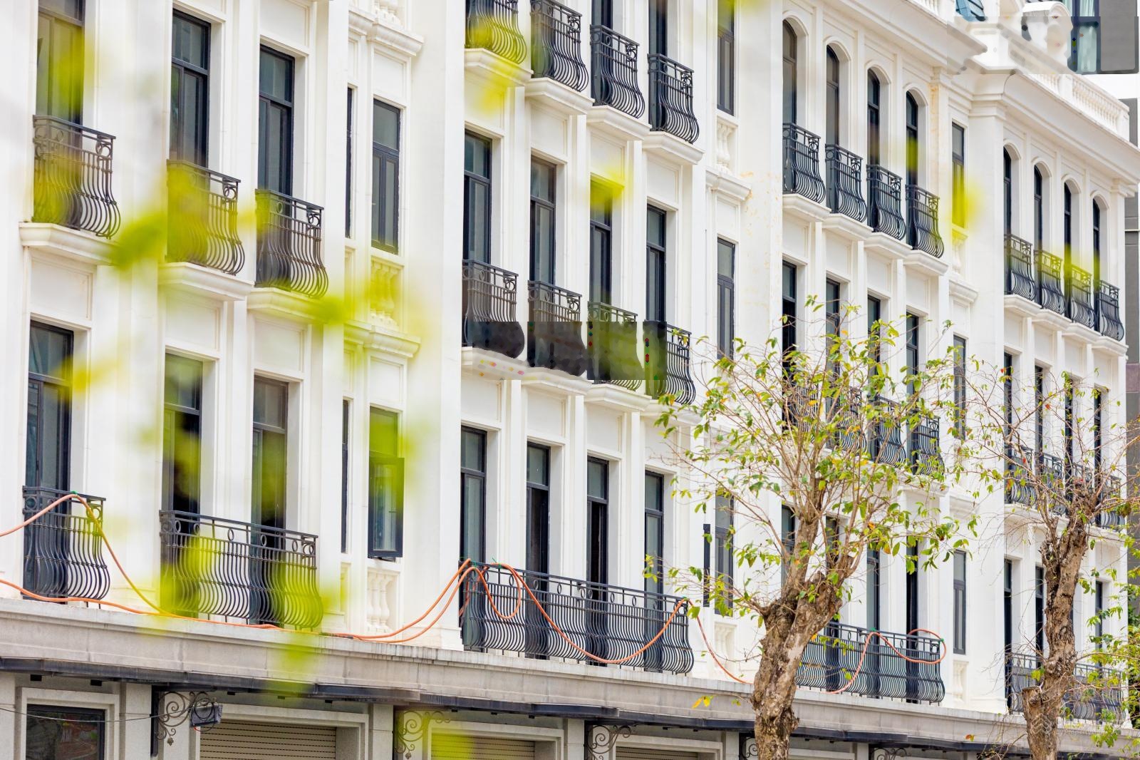 Căn siêu NGON,em sẵn căn Shophouse 150m2 - 27.5 tỷ, sẵn hd thuê 132tr/tháng(5 năm),Mua là thắng ạ.