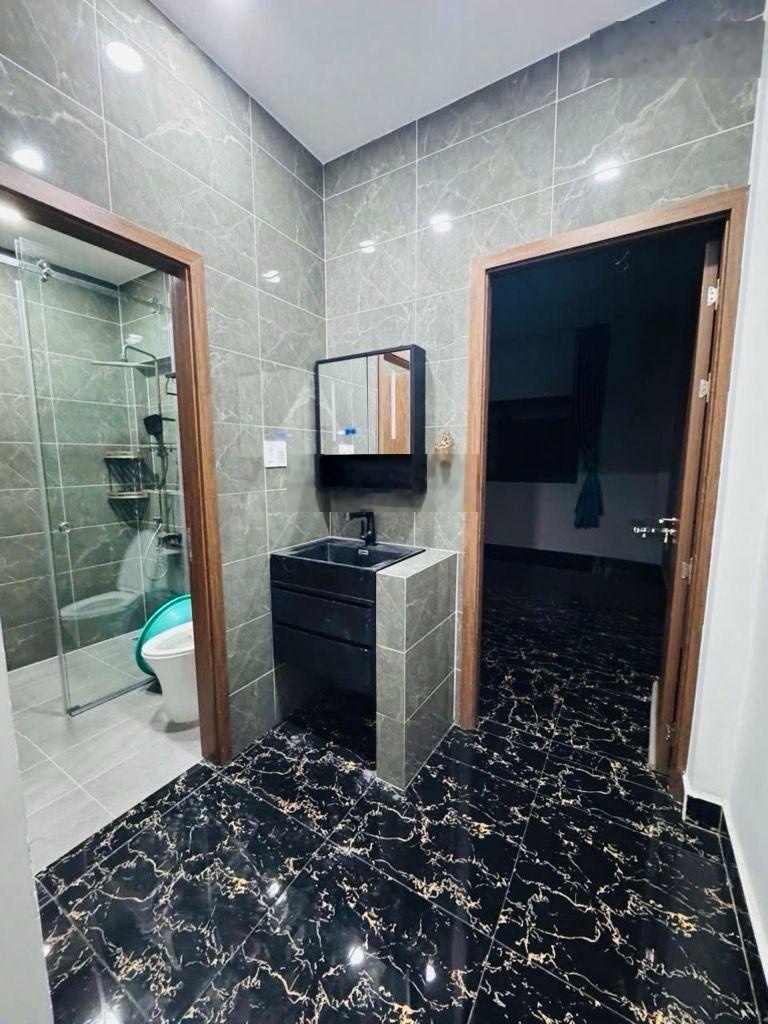 Căn duy nhất nhỉnh 10 tỷ, view công viên, mt khu tên lửa, bình tân, 4 tầng, 4x20m