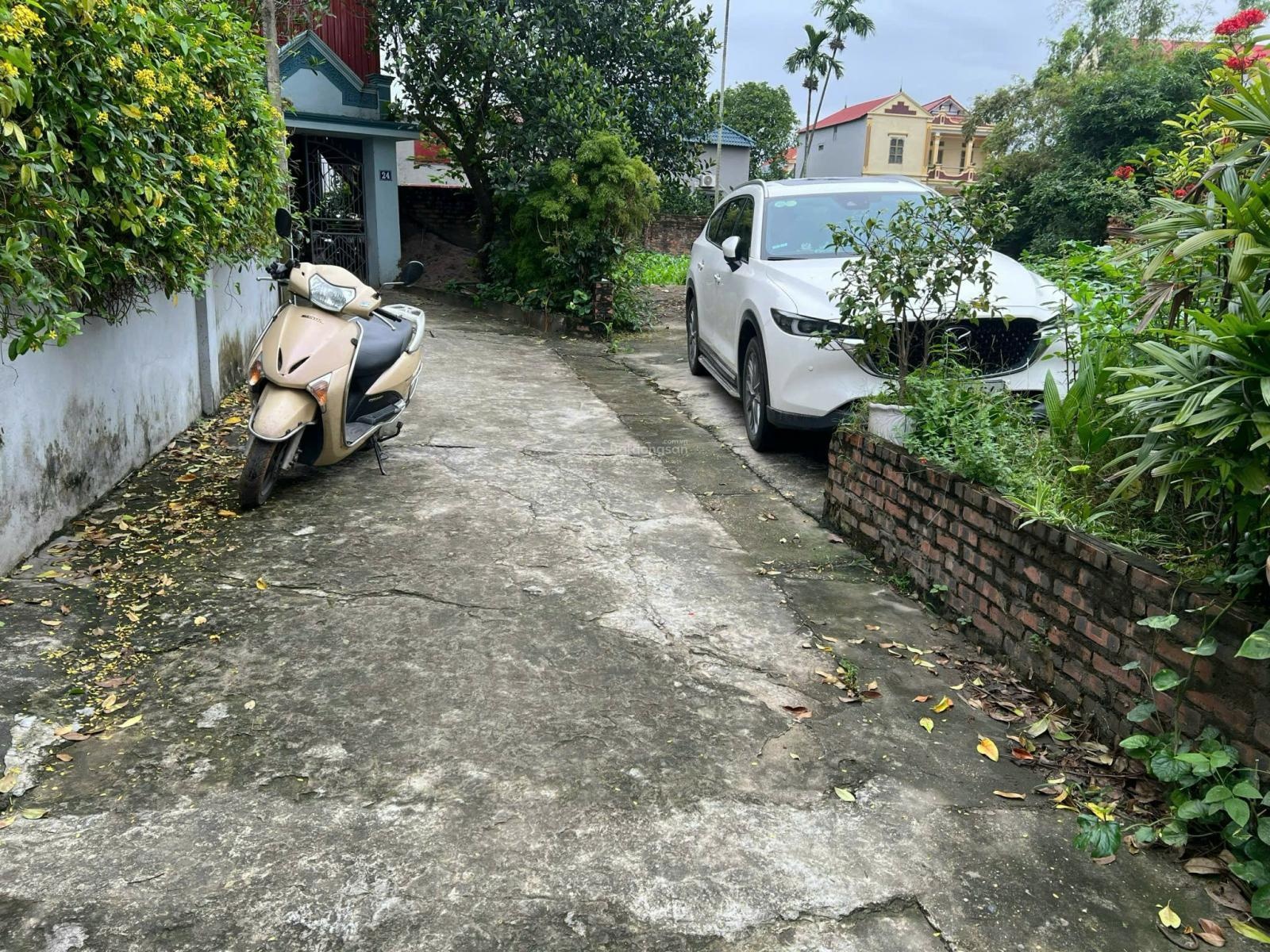 Bán lô đất Ngọc Tảo Phúc Thọ 80m2 ô tô đỗ cửa chỉ 2,8 tỷ mặt tiền 4m ko dính quy hoạch, dễ tăng giá