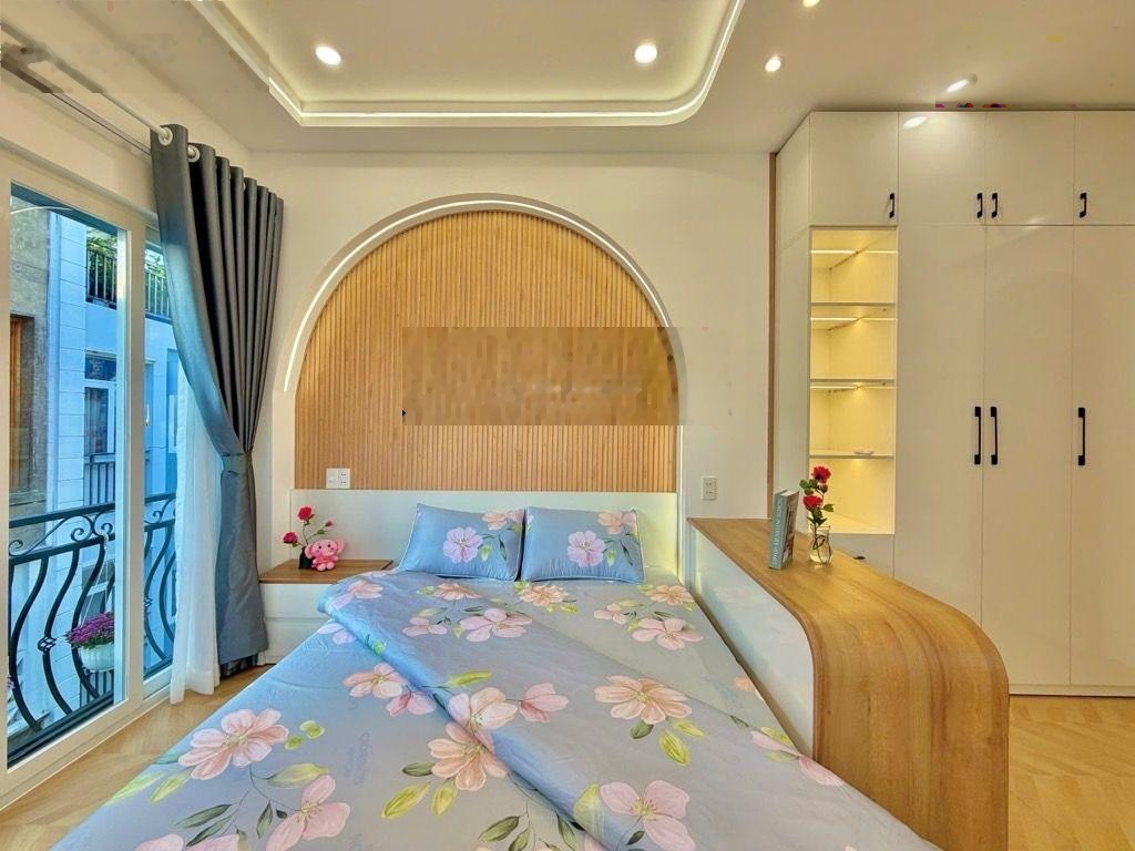 Nhà mới HXH Lê Văn Sỹ Huỳnh Văn Bánh Phú Nhuận 5 tầng giá tốt 8.9 tỷ