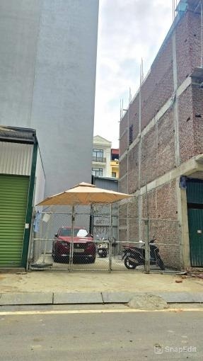 Lô dịch vụ Vạn Phúc đối diện Him Lam