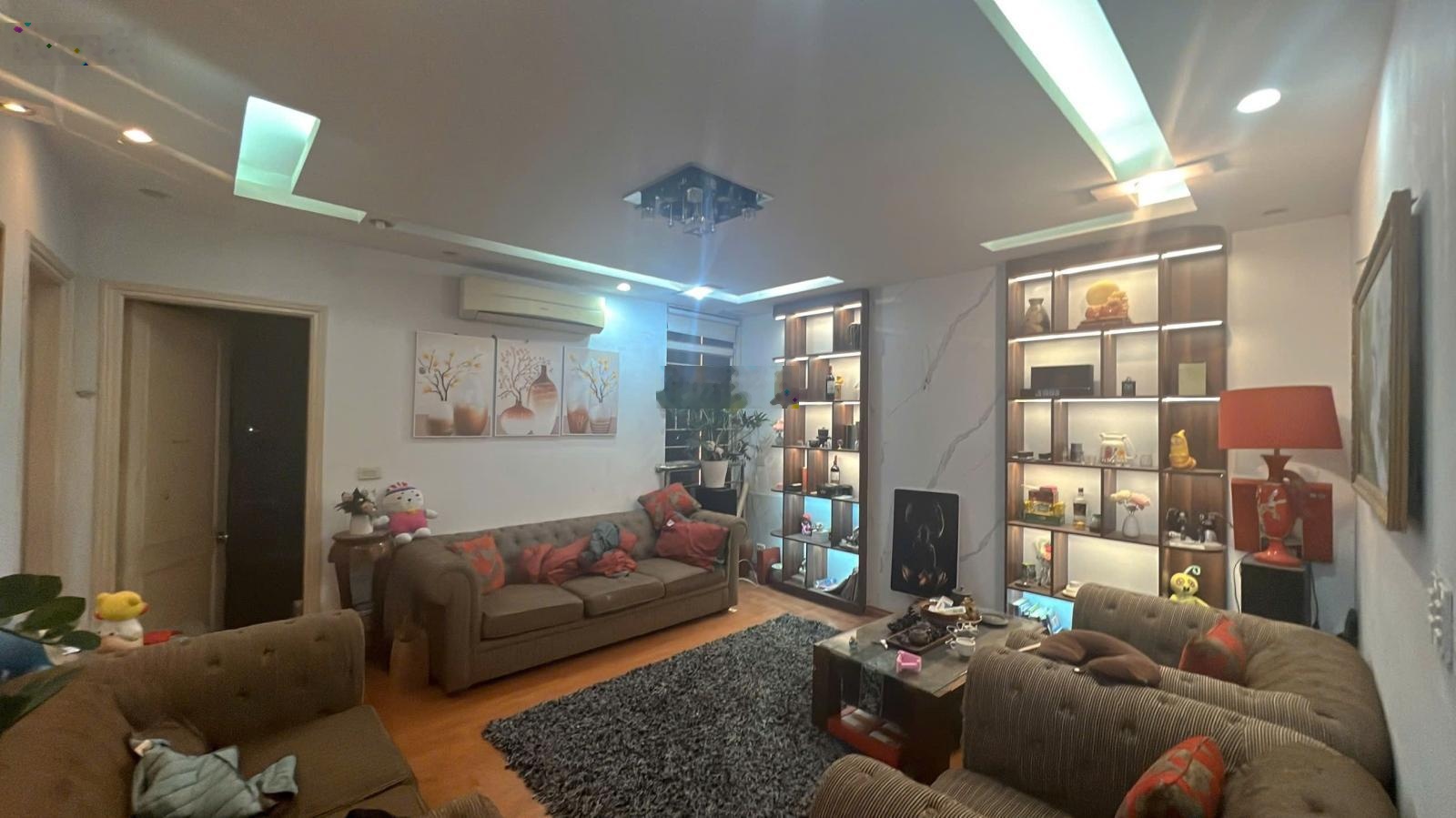 Cho thuê căn hộ D11 Sunrise Building, Trần Thái Tông, Cầu Giấy, 2 phòng ngủ, 2wc, 2 lôgia, 15 triệu