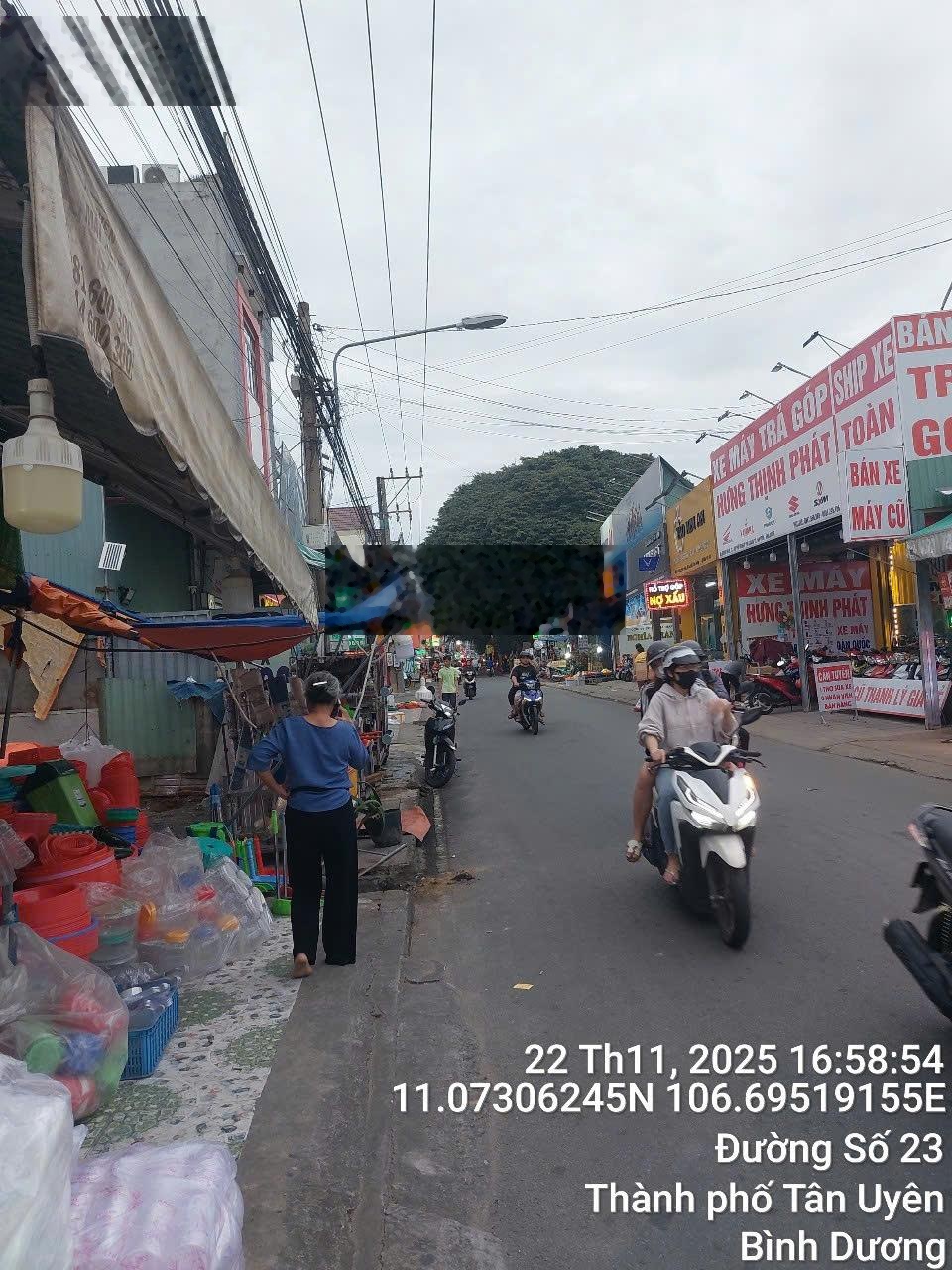 Chính chủ bán nhà 2 mặt tiền ngay chợ phú chánh cũ (117,1m2)