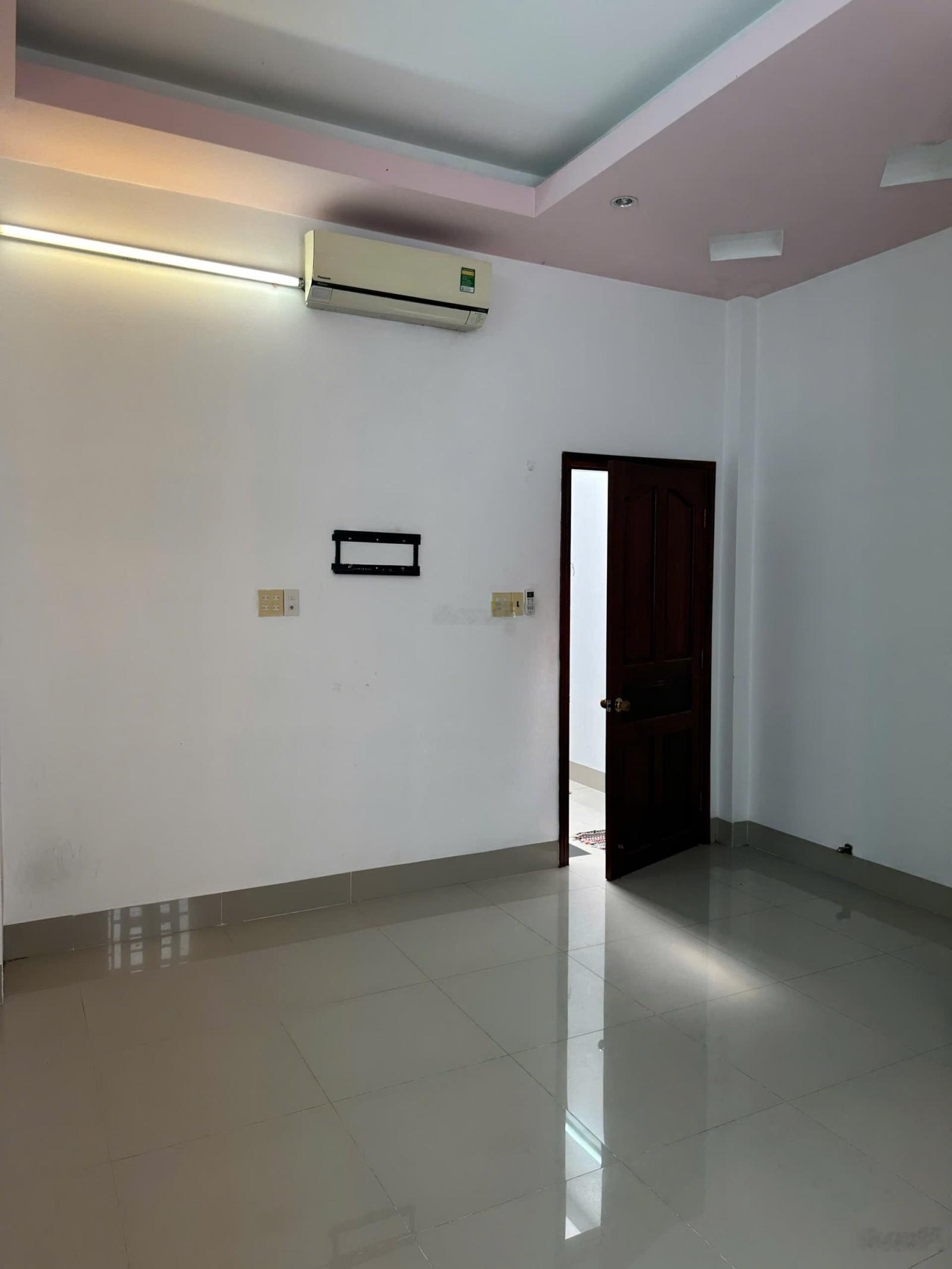 Bán nhà KDC Hưng Phú 2PN có NT cơ bản