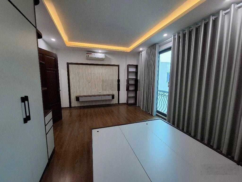 Bán nhà riêng tại phan đình giót_ mặt tiền rộng _ tiện ích đỉnh