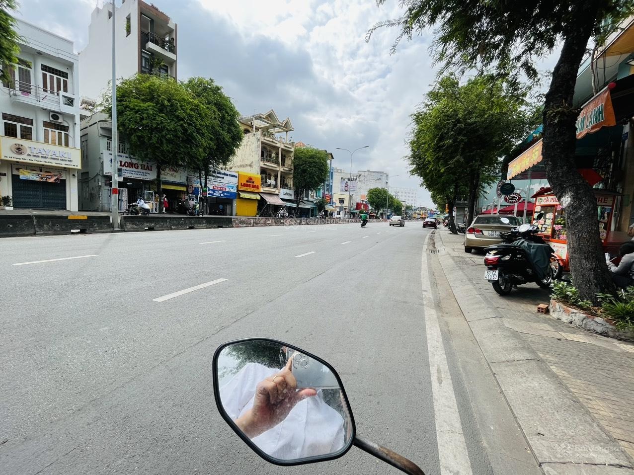 Mặt tiền kinh doanh đường Lê Trọng Tấn, ngay gần Đại Học Công Thương. (DT: 4x20m Cấp 4). Giá: 15 tỷ