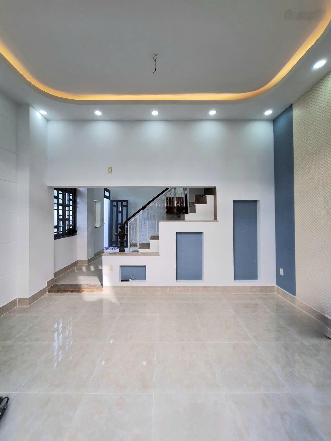 Nhà 1/ TL 14 - SHR (DT 8 x 10) - 1 trệt 1 lầu có sân rộng. - Đường 4m