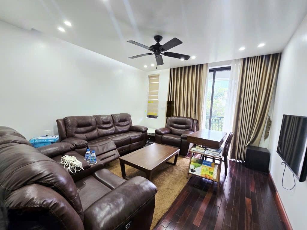 Biệt thự liền kề 160m, mt8m ô tô tránh - vỉa hè kinh doan, đối diện chung cư sầm uất 36 tỷ quá hiếm