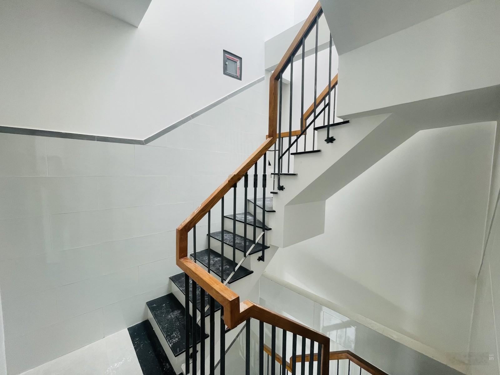 Bán CHDV 73m2 Ngay ĐH Công Thương - Lê Trọng Tấn, Tân Phú Ngang 5m, Thu Nhập 25tr/tháng.