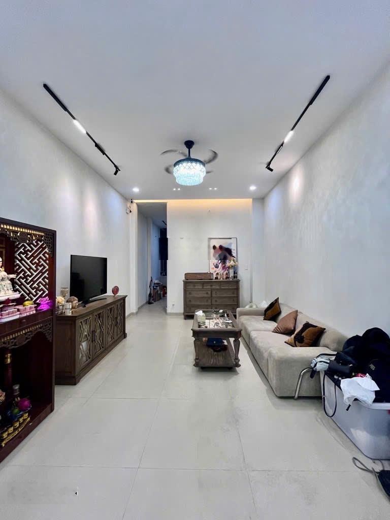 Bán nhà 3 tầng 2 mặt thoáng - ở và kd- khu lê văn quới shr- chỉ nhỉnh 5 tỷ còn tl -hxh thông