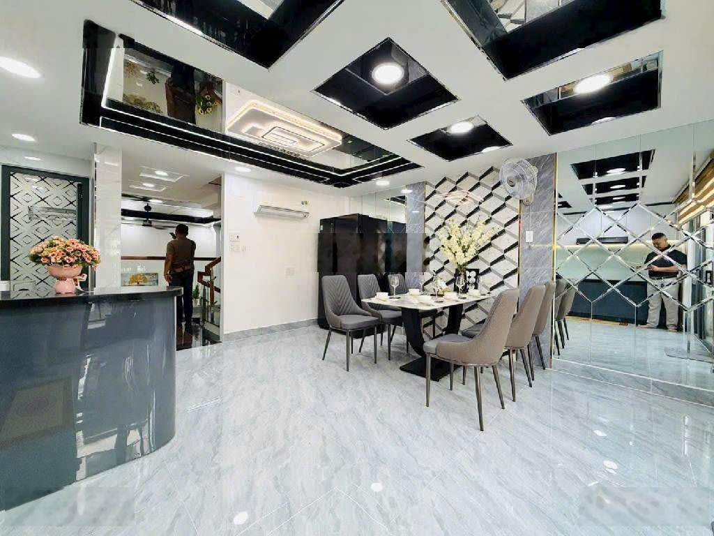 Siêu phẩm nhà phố 5 tầng - HXH Phan Huy Ích - gần Emart Gò Vấp