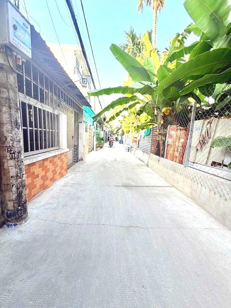 Bán nhà 1,5 tầng đường TL19, phường THẠNH LỘC, Q12,dt 46m(4x13). Hẻm ôtô, nhỉnh 3 tỷ