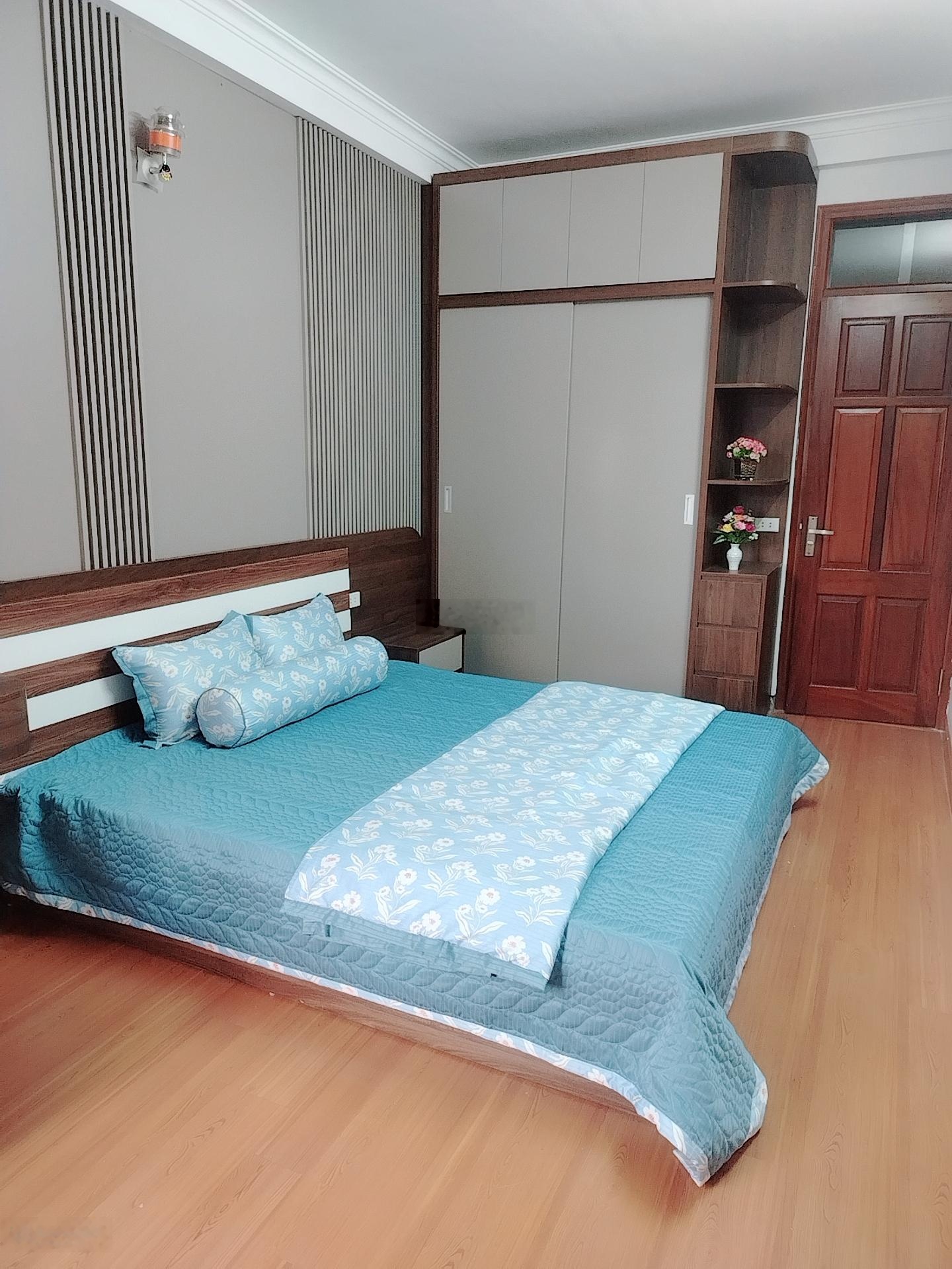 Bán Nhà Riêng Phố Vĩnh Hưng : Ngõ Rộng - An Ninh Tốt - Trước Nhà Thoáng Sáng - 5 Tầng - Giá 6.65 Tỷ