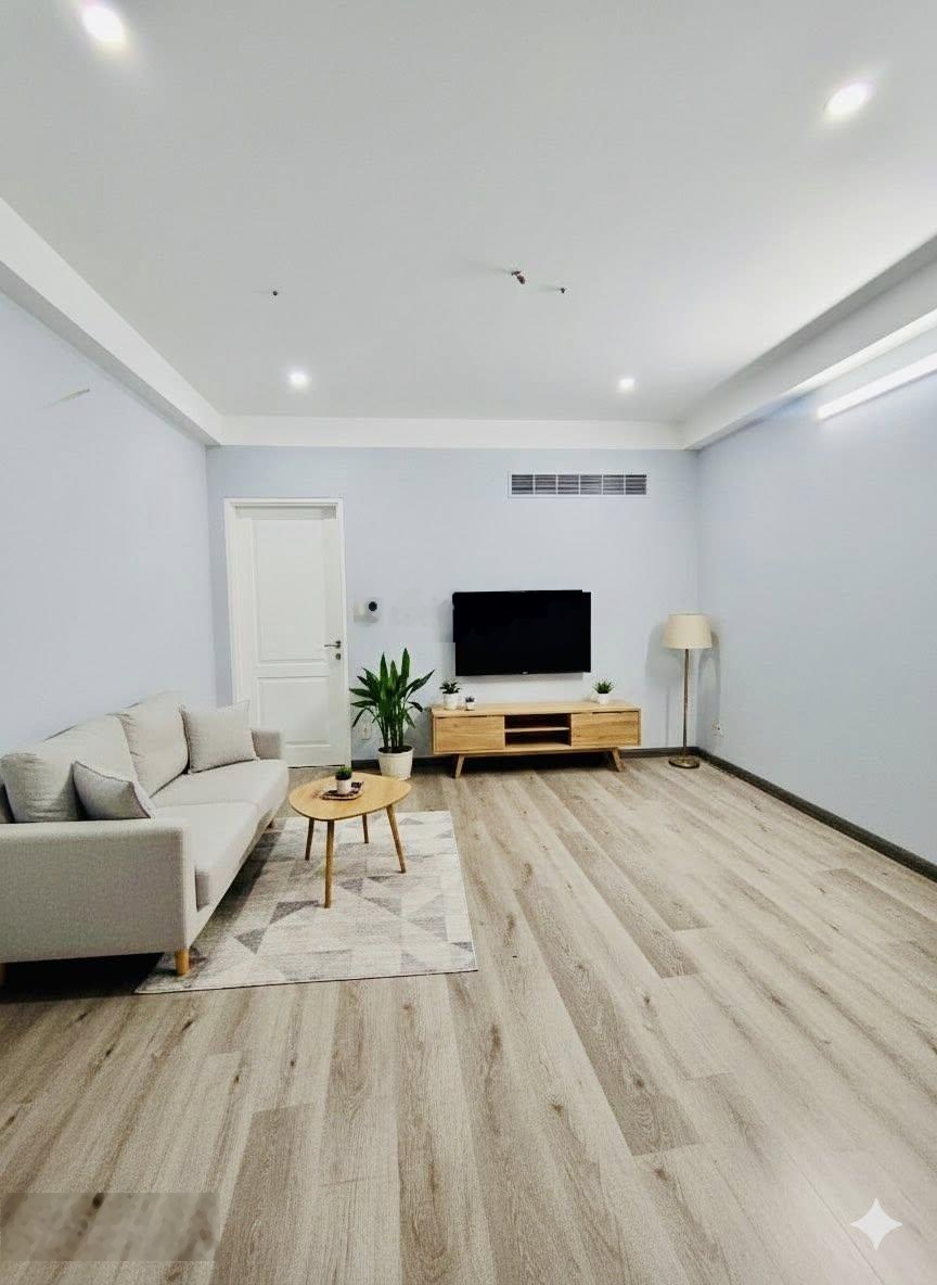 Mặt tiền khu bàn cờ họ Lê đường 16m có lề 4 tầng 103m2 ngang 4.5m dài 23m, chỉ 10.x tỷ