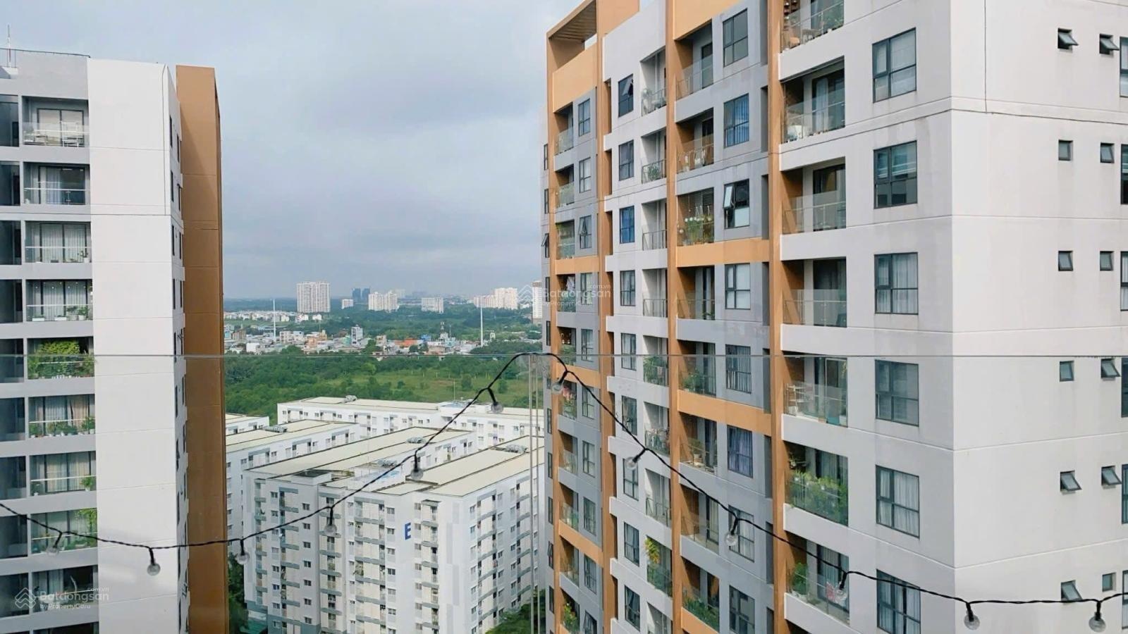 Bán căn góc 2PN 2WC tầng cao view thoáng đẹp - giá chỉ 4.3 tỷ