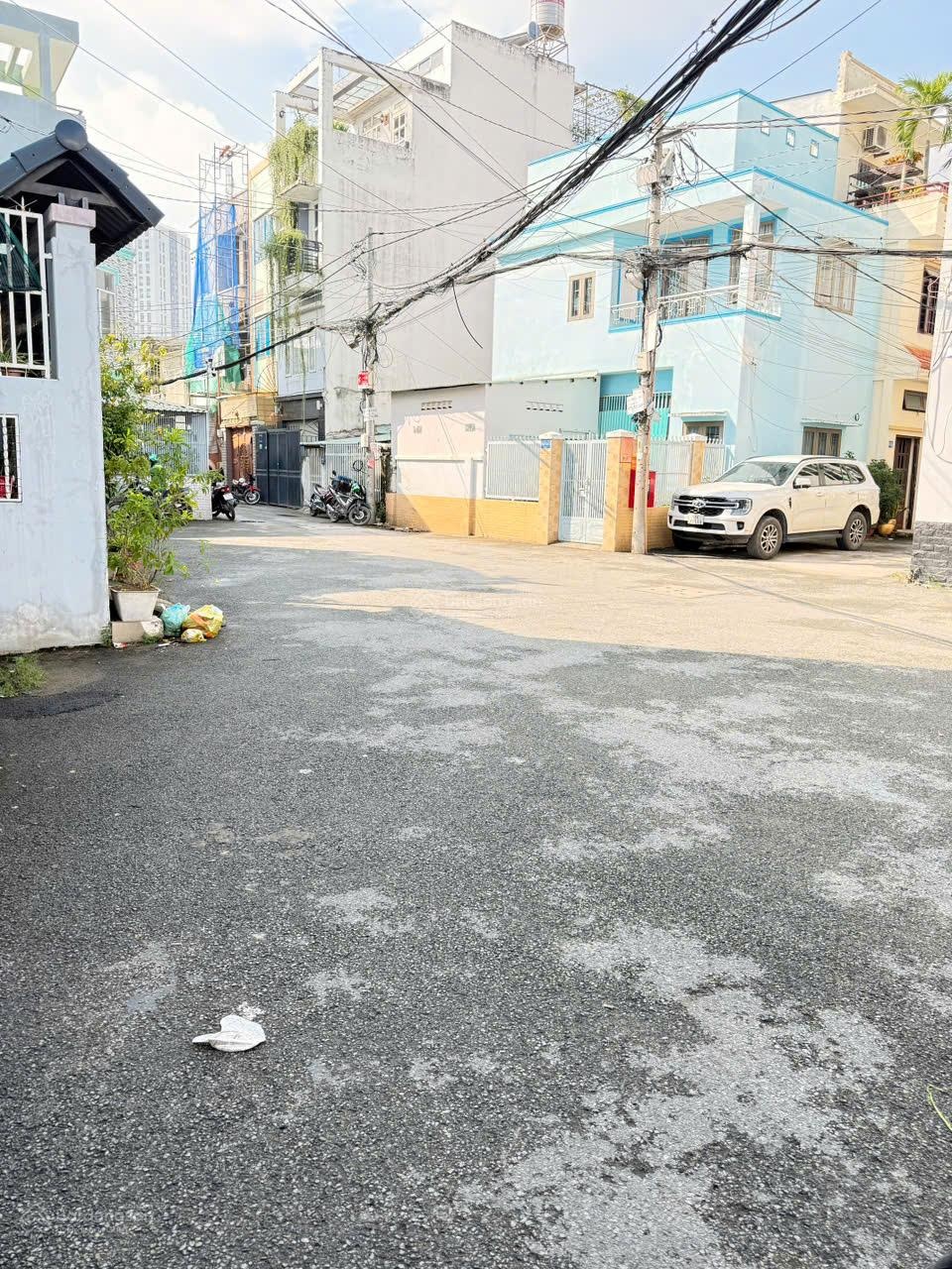 Bán nhà đường Số 9, Trường Thọ, Thủ Đức, diện tích 67m2 2 phòng ngủ, giá 3,9 tỷ