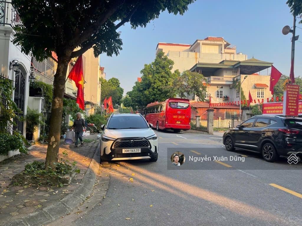 Việt Hưng - bán đất tặng nhà 3 tầng dân xây - kinh doanh đỉnh - đường ô tô tải tránh