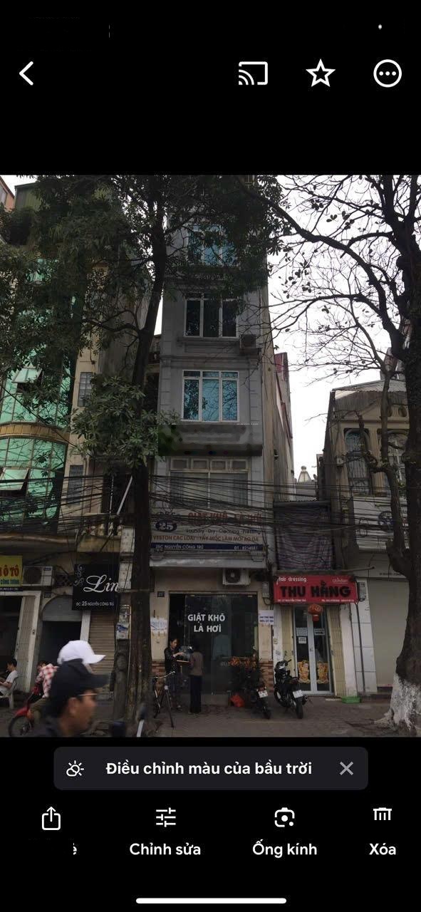 Bán nhà mặt phố Nguyễn Công Trứ, 13,3 tỷ, 15 m2, giá cực chất , chính chủ sổ đỏ pháp lý sẵn sàng gd