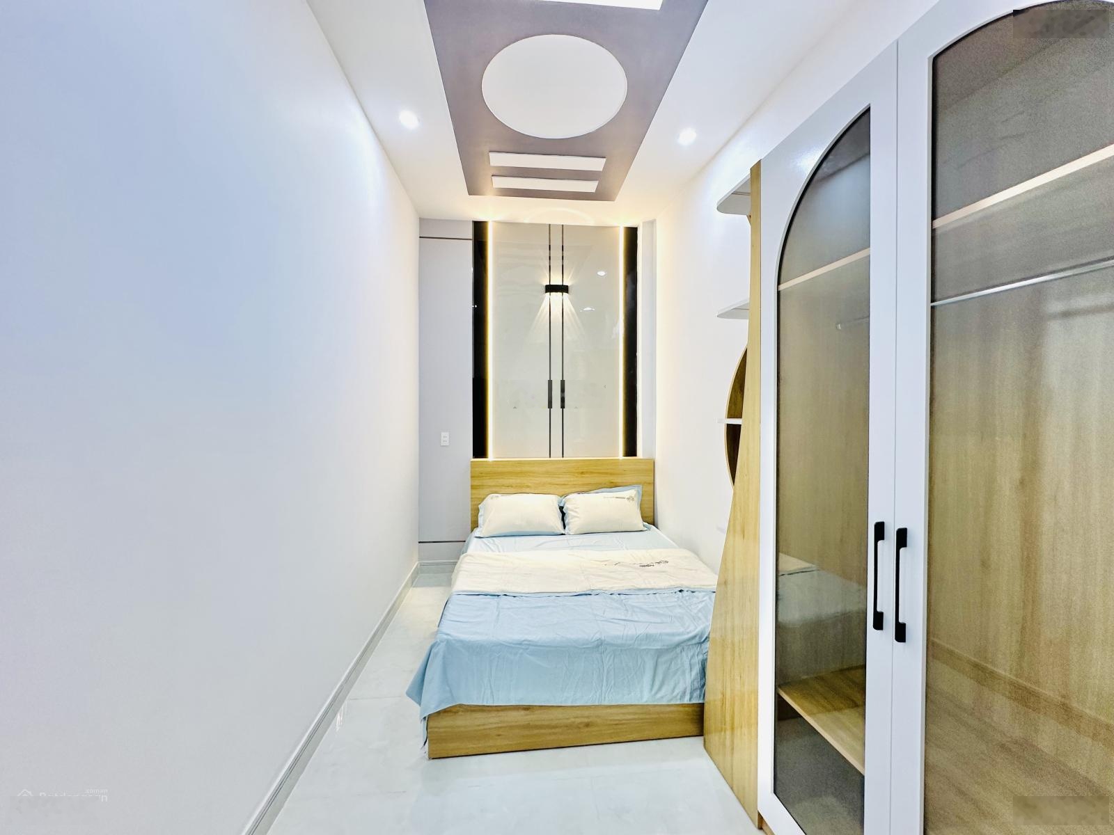 Nhà phố 5M x 11m 4 tầng hẻm nhựa 5m thông cách đường Trương Thị Hoa chỉ 20m sát bên Q.Gò Vấp