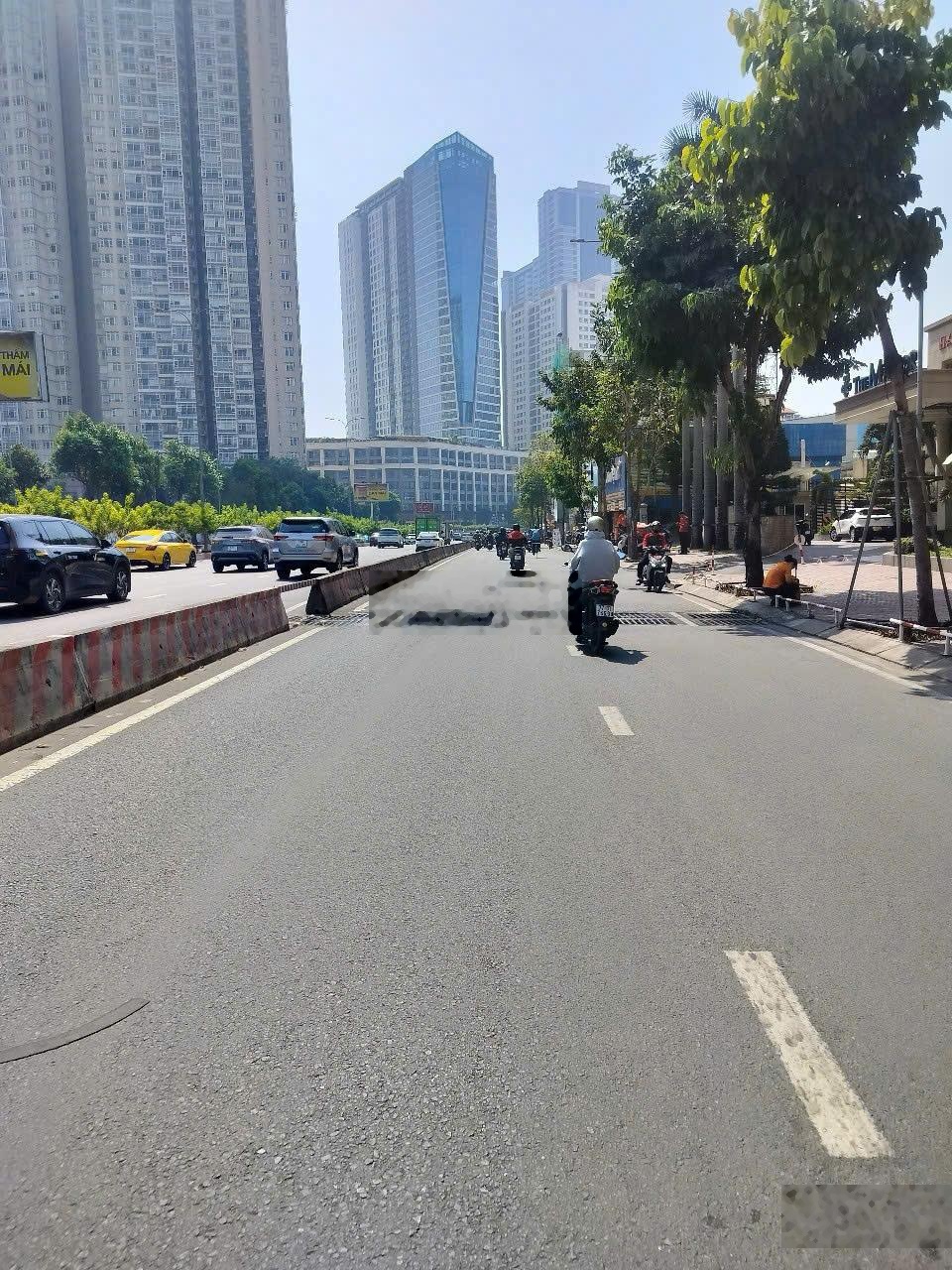 Giá 9.2 tỷ TL - đi định cư, bán nhà mặt tiền Nguyễn Hữu Cảnh, P. 22, Bình Thạnh, 4.75x14m, sẵn HĐT