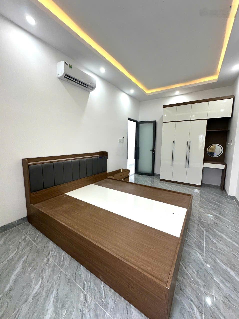 Bán nhà 2 tầng mới 100% cách hương lộ 45 chỉ 400m thiết kế hiện đại, full nội thấtsđt 0931897111