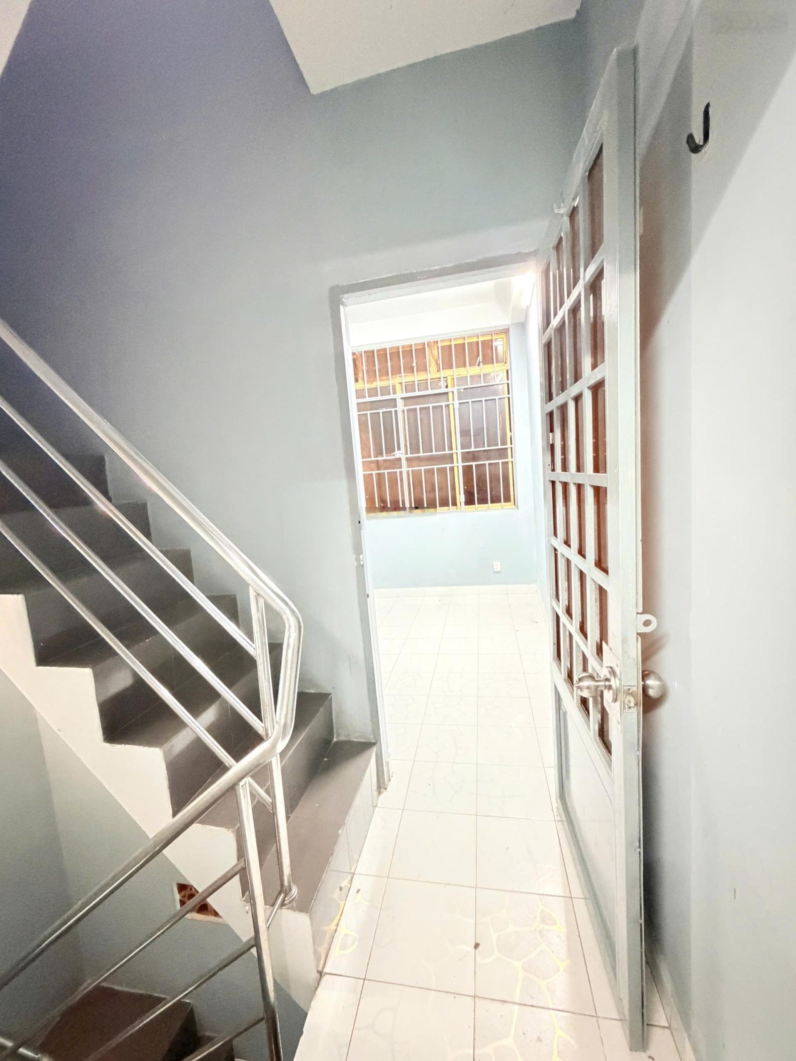 Nhà giá tốt Quận Phú Nhuận - Nhà đúc 4 tầng kiên cố chỉ 4,7 tỷ